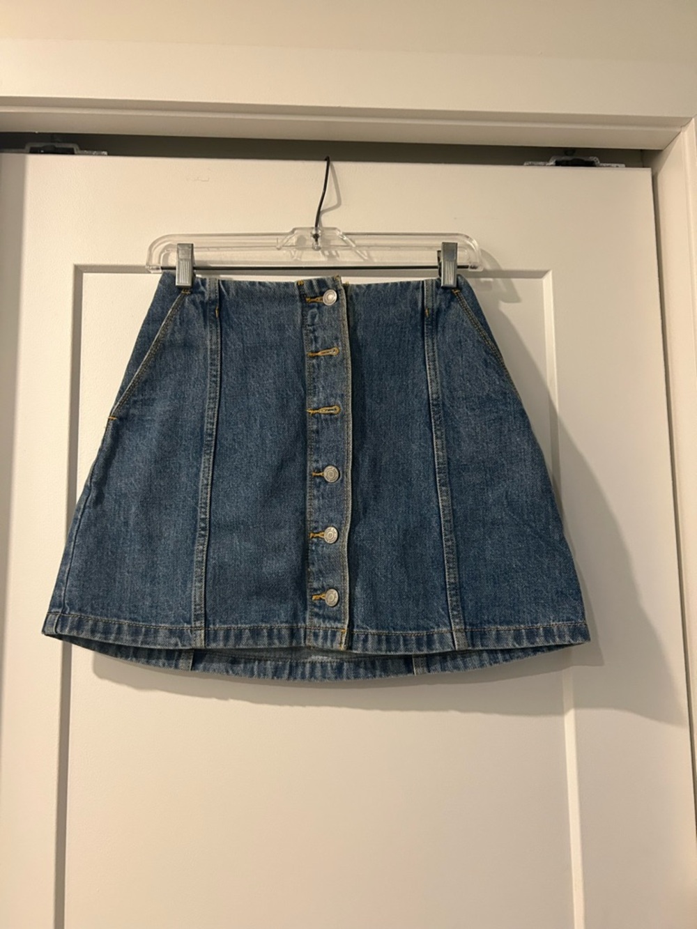 Wilfred Free Classic Blue Denim Button-Front Mini Skirt